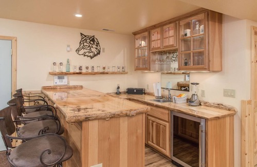 Meadow View Heights Cabin | High Roller Hideaway - Spacious cabin with large deck and beautiful scenery!