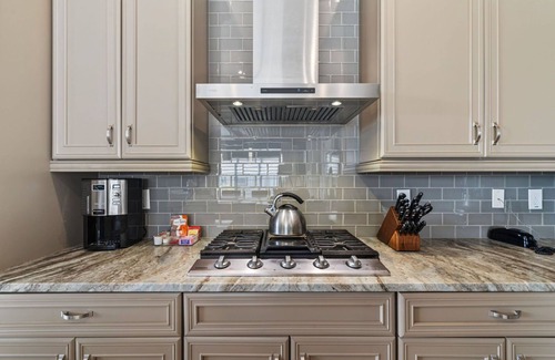 Bay Lake House | High Score Hideaway - Four Bedroom House, Sleeps 10