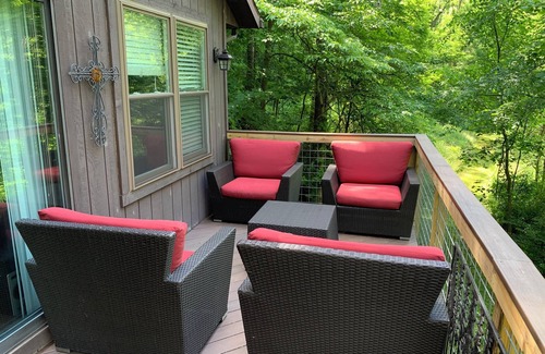 Kipling Cabin | High Tech Cabin in the Hills of Guernsey County