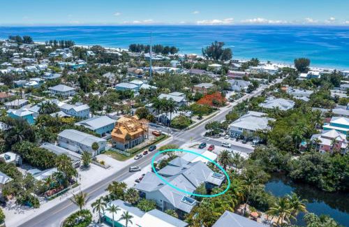 Anna Maria House | High Tide Haven