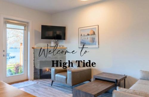 Tofino Apartment | High Tide - Waterfront bachelor