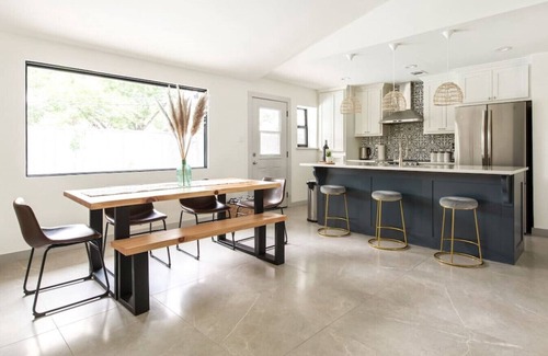 Northwest Dallas House | High Vista · Cozy and Stylish Boho Home with Pool and Hot Tub