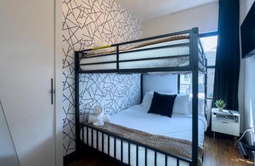 The Heights Apartment | Highend Hideaway with rooftop and NYC views, 2 Kings beds, Sleeps 10, 20 PERCENT OFF