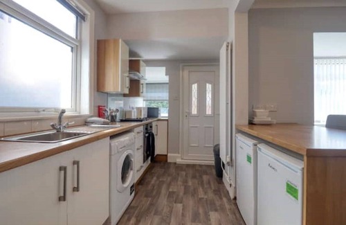 Scunthorpe House | Highfield House cosy 4 bedroom