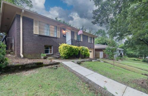 Birmingham House | Highland Drive Hideaway