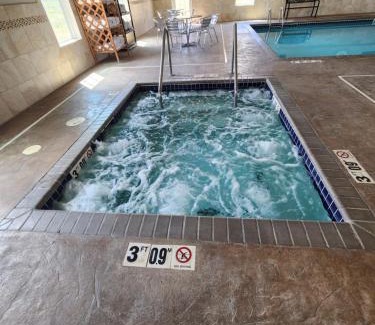 Minot Hotel | Highland Suites Minot