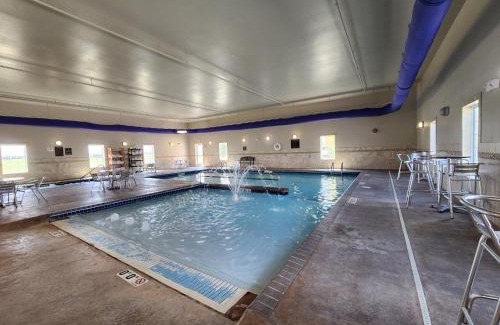 Minot Hotel | Highland Suites Minot