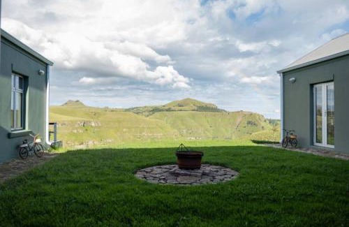 Okhahlamba Apartment | Highlands Farm House