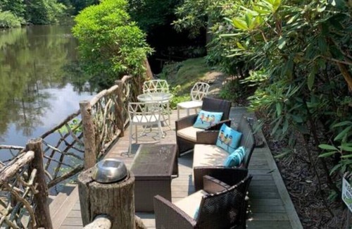 Mirror Lake House | Highlands Lakefront Home 2 minutes from downtown!