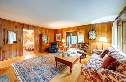Mirror Lake House | Highlands Vacation Rental - Walk to Mirror Lake!
