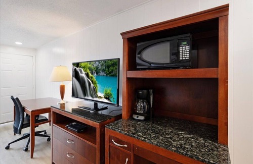 Pottsboro Hotel | HighPort INN