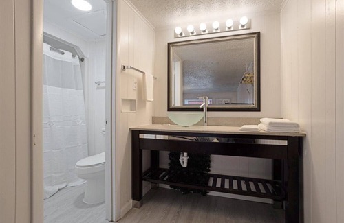 Pottsboro Hotel | HighPort INN