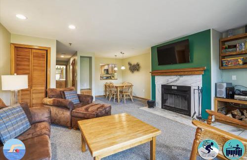 Central Vermont- Killington House | Highridge B14 Enjoy the view ski back trail shuttle service sports center