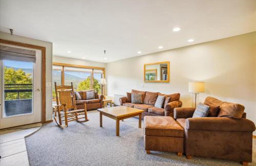 Central Vermont- Killington House | Highridge B14 Enjoy the view ski back trail shuttle service sports center