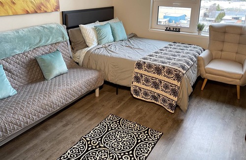 Southcenter Apartment | Highrise Studio w/ views and nearby shopping