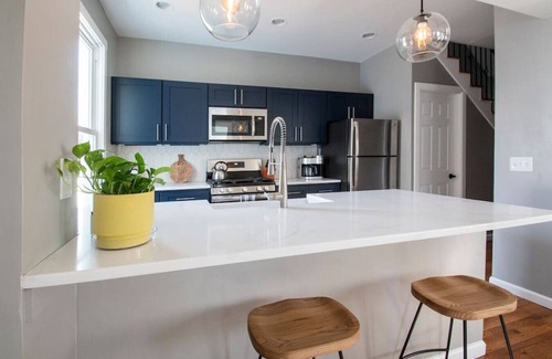 Kingston House | Hightop House · Hightop House: Modern Victorian in Midtown, NEW