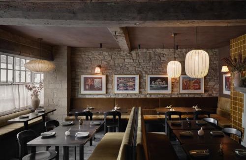 Burford Hotel | Highway