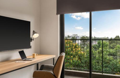 Thuan An Hotel | HIIVE by fusion Binh Duong - VSIP 1