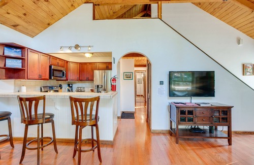 North Upper Truckee House | Hike, Boat & Ski: South Lake Tahoe Home