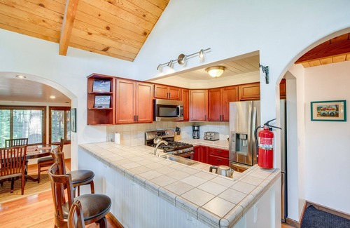 North Upper Truckee House | Hike, Boat & Ski: South Lake Tahoe Home
