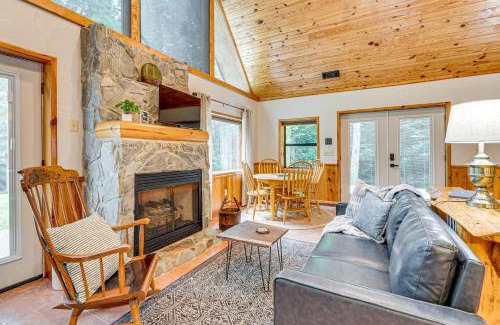 Indian Rock Springs House | Hike, Fish and More Cozy Cabin with Patio in Murphy!
