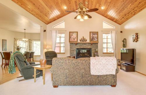 Pinetop House | Hike, Golf and Explore Peaceful Pinetop Getaway