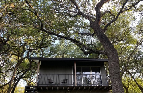 New Braunfels House | Hill Country Bungalow - Minutes from Attractions