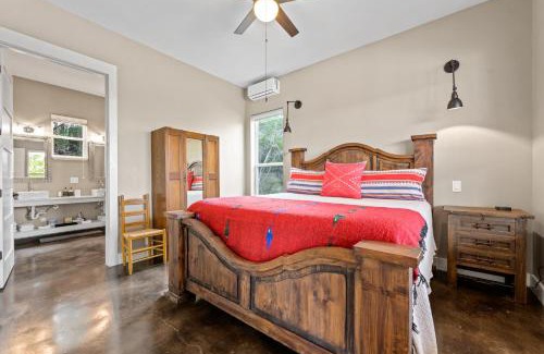 Dripping Springs House | Hill Country Casitas