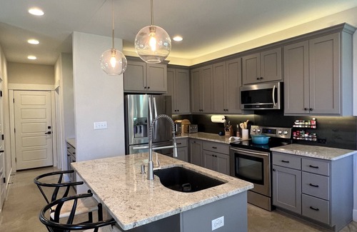 Valley Lake Hills House | Hill Country Hideaway - Great Family Home!