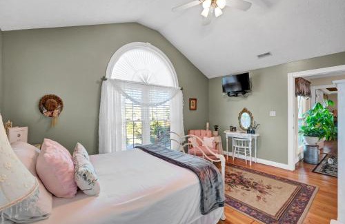 Loretto Bed & Breakfast | Hill House Bed and Breakfast
