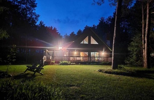 Minocqua Cottage | Hill Lake Charming Minocqua Cabin Fire Pit W&D Pets
