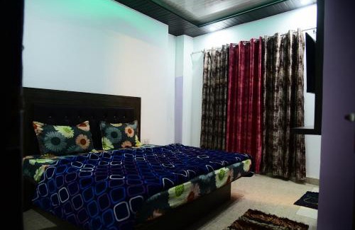 Landour House | Hill Plaza