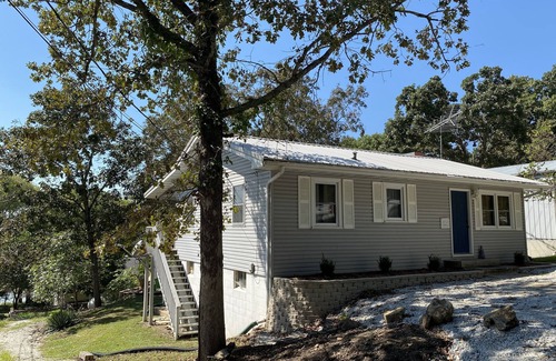 Pittsburg House | Hill Top Haven Dock! Lake access!