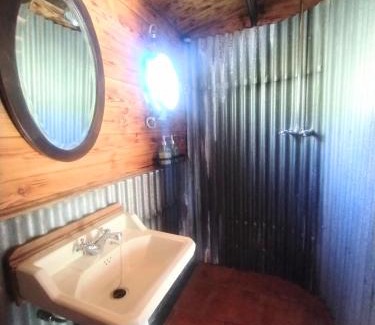 Bitem House | Hill top hide away