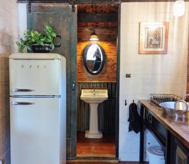 Bitem House | Hill top hide away