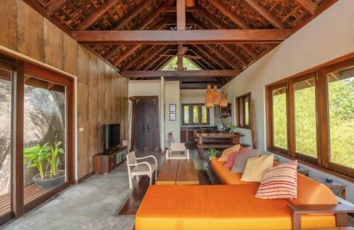 Laem Set House | Hill Top Retreat by Sea Dance Resort