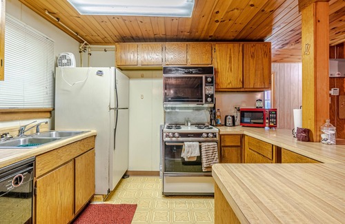 Waynesboro Cottage | Hill Top Retreat Cottage With Amazing Views