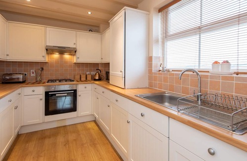 Langley Park Cottage | Hill Top Stables, a short drive from Durham City with beautiful views