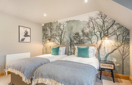 Dalbeattie House | Hill View