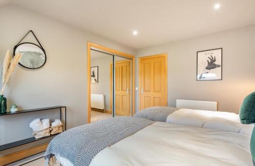 Dalbeattie House | Hill View