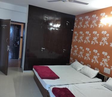 Jaipur Hotel | Hill view resort