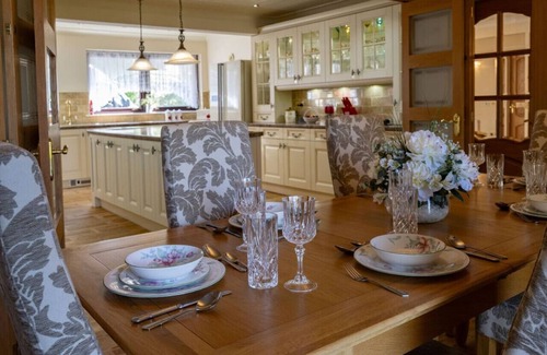 Fort William House | Hillcrest in the town of Fort William