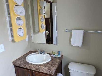 Ozona Hotel | Hillcrest Inn & Suites Ozona