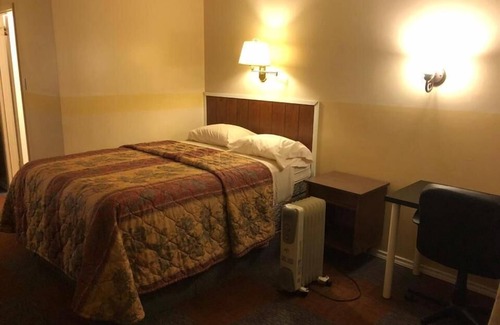 Manning Hotel | Hillcrest Motel