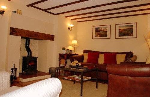 Newton Grange House | Hillocks Cottage, Kniveton