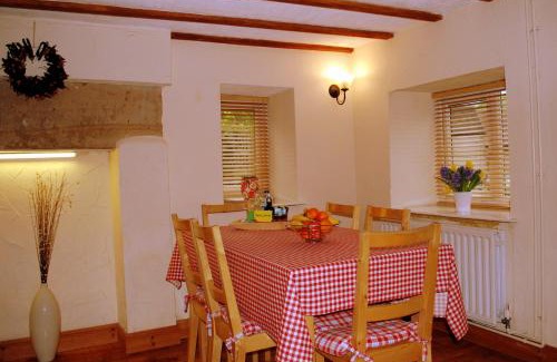 Newton Grange House | Hillocks Cottage, Kniveton
