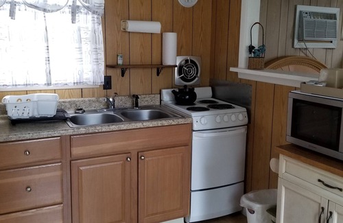 Alexandria Bay Hotel | Hills Motor Court & Marina