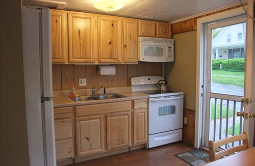 Alexandria Bay Hotel | Hills Motor Court & Marina