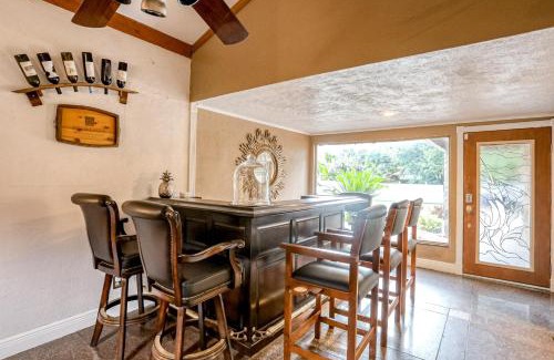Temple Terrace House | Hillsborough River Hideaway