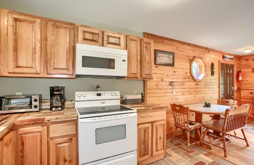 Leeper Cabin | Hillside Cabin in Cook Forest
